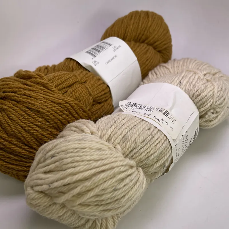 Juniper Moon Farm Santa Cruz Organic Merino Yarn Lot of 2 Cardamom & Ivory