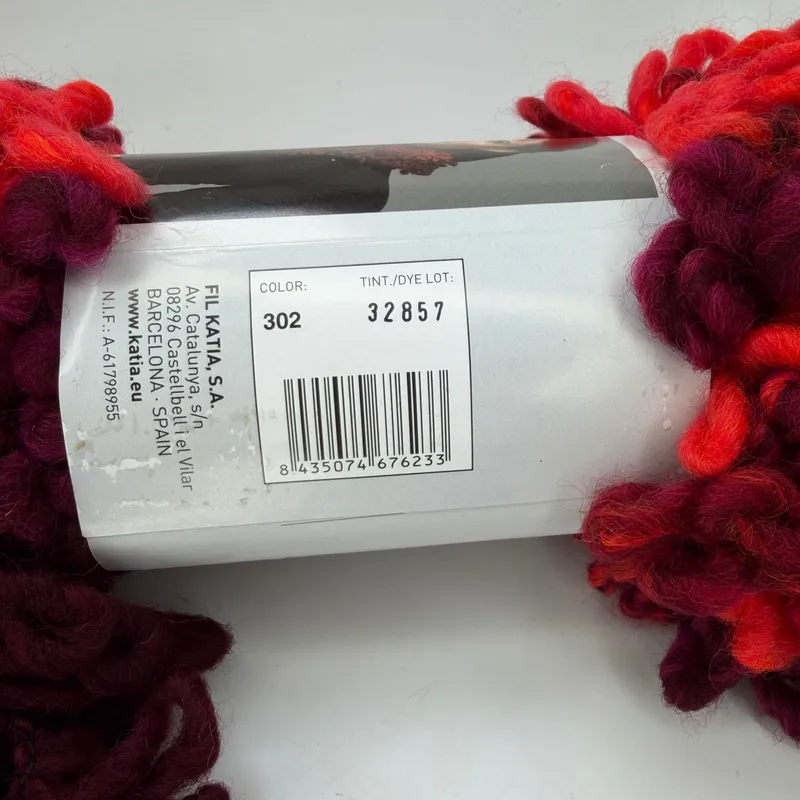 Katia Aloha Novelty Ruffled Loop Yarn 100g 7 Yds Color 302 Wool Blend Spain