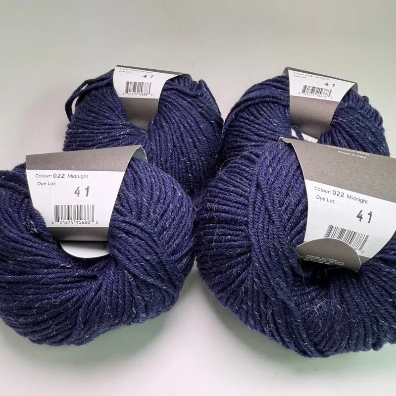Jody Long Ciao Extrafine Merino Superwash Wool Yarn Lot of 4 - 022 Midnight Blue