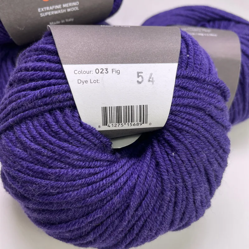 Jody Long Ciao Extrafine Merino Superwash Wool Yarn Lot of 4 - Color 023 Fig