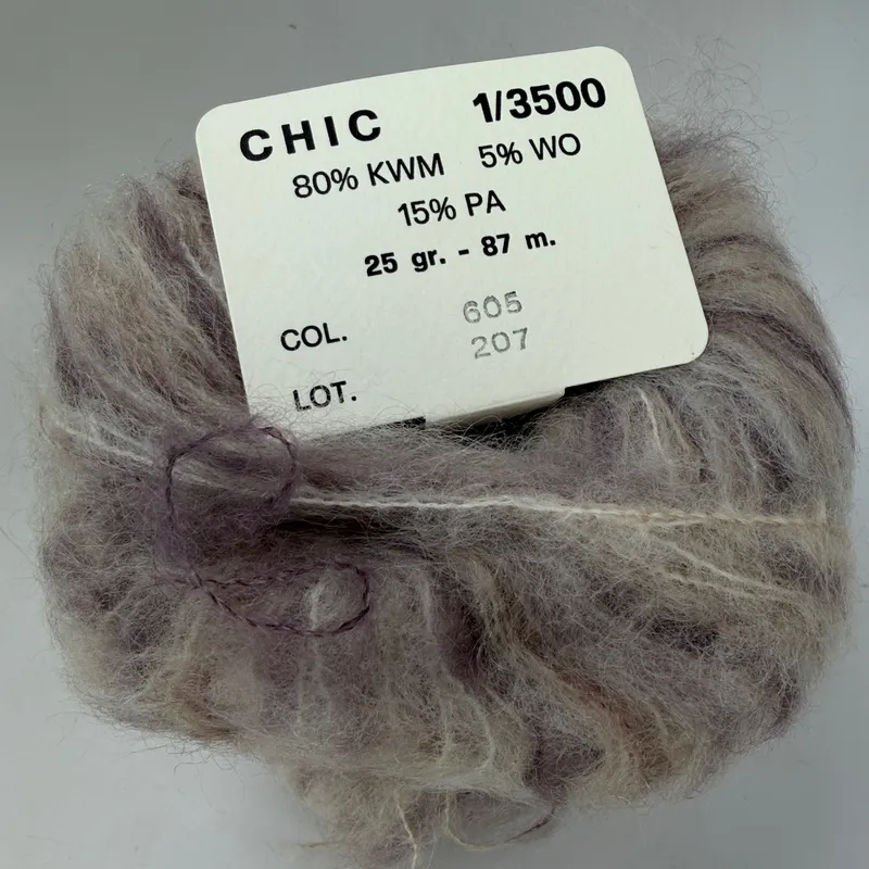 Lot of 2 CHIC 1/3500 Kid White Mohair Wool Blend Yarn 25g 87m Col 605 Lot 207