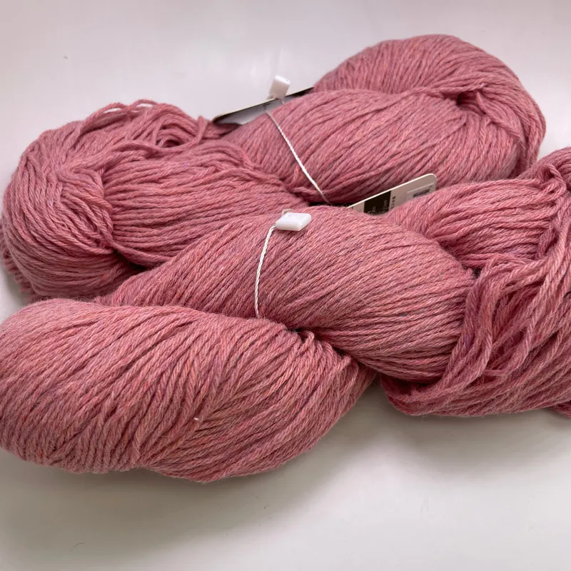 Lot of 2 Queensland Collection Tenderfoot Yarn Venetian Rose TEND-129 Merino