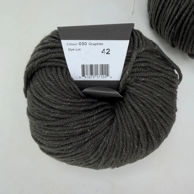 Jody Long Ciao Extrafine Merino Superwash Wool Yarn Lot of 2 - 030 Graphite