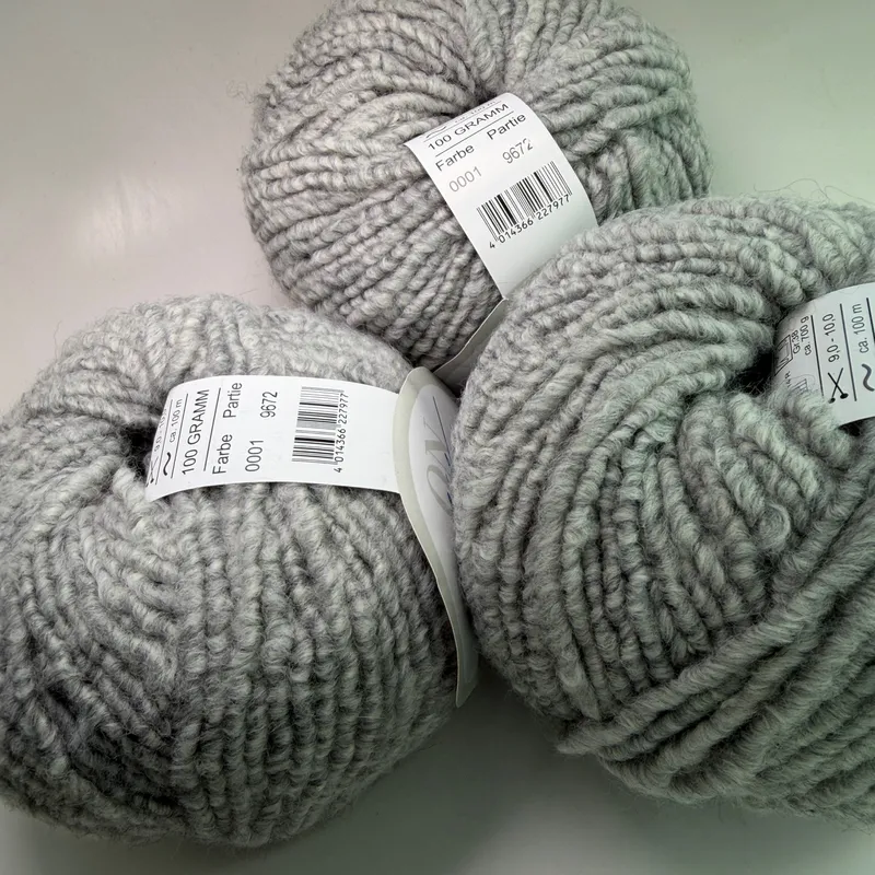 Lot of 3 ON online Linie 548 Argos Yarn Light Grey Farbe 0001 100g Bulky Wool