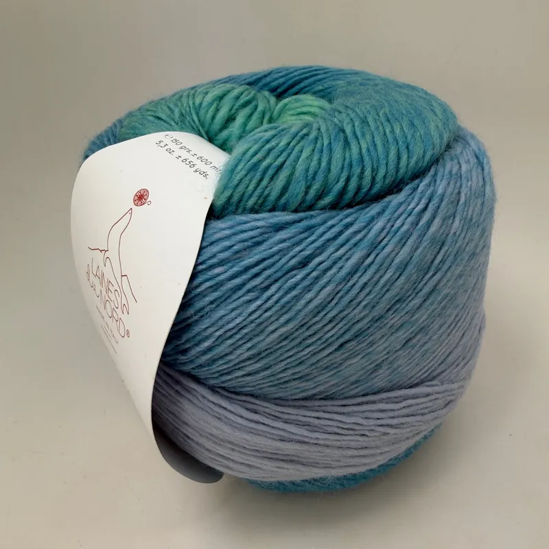 Laines du Nord Poema 100% Wool Gradient Yarn Cake 150g 656 Yd Color 610